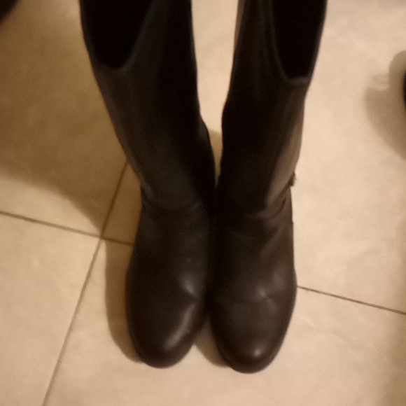 Knee high riding boots - Picture 2 of 3